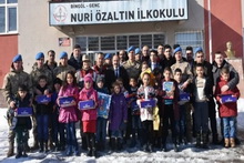 Öğrencilere Anlamlı Hediye