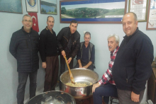 Gebze Çokçapınar Derneğinden Helva İkramı